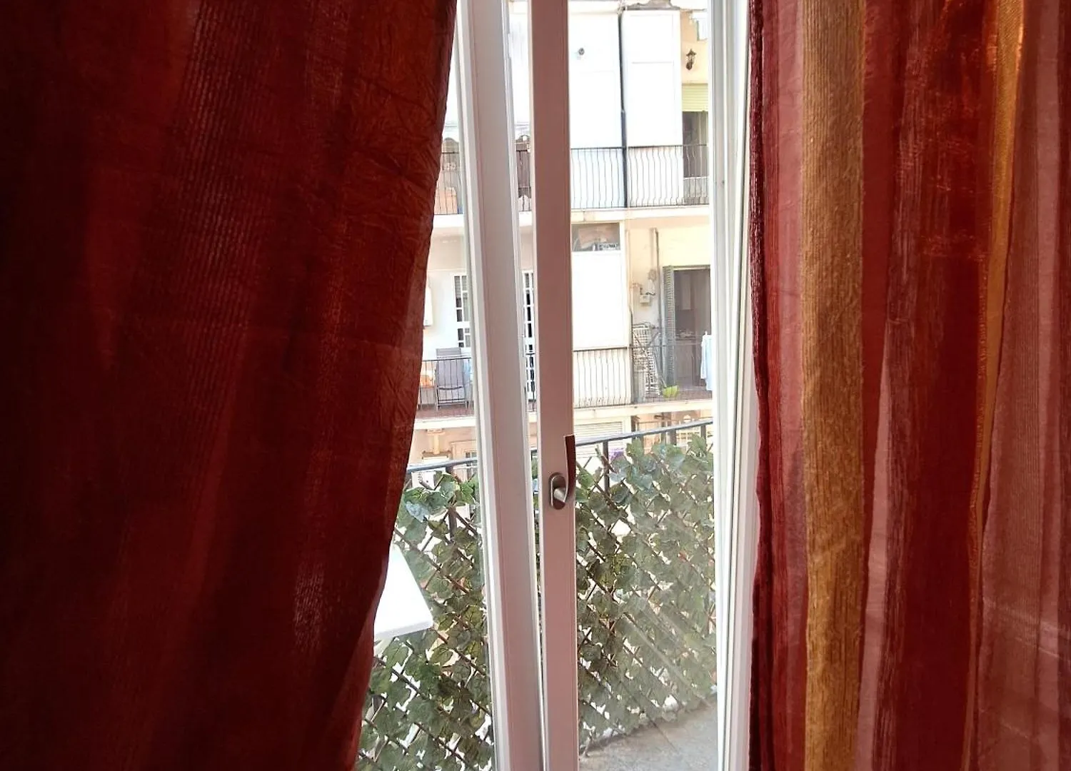 Alloggio in famiglia Appartamento La Casa Di Luale E Zoe Napoli Italia
